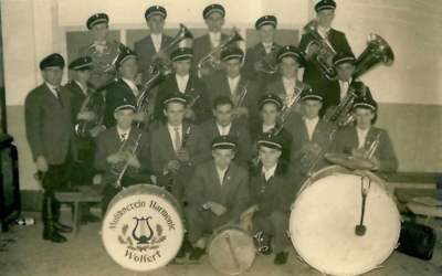 Das erste offizielle Gruppenfoto